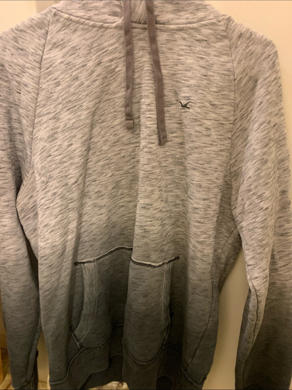 Hollister Men’s Medium Heather Gray Pullover Hoodie with Kangaroo Pocket